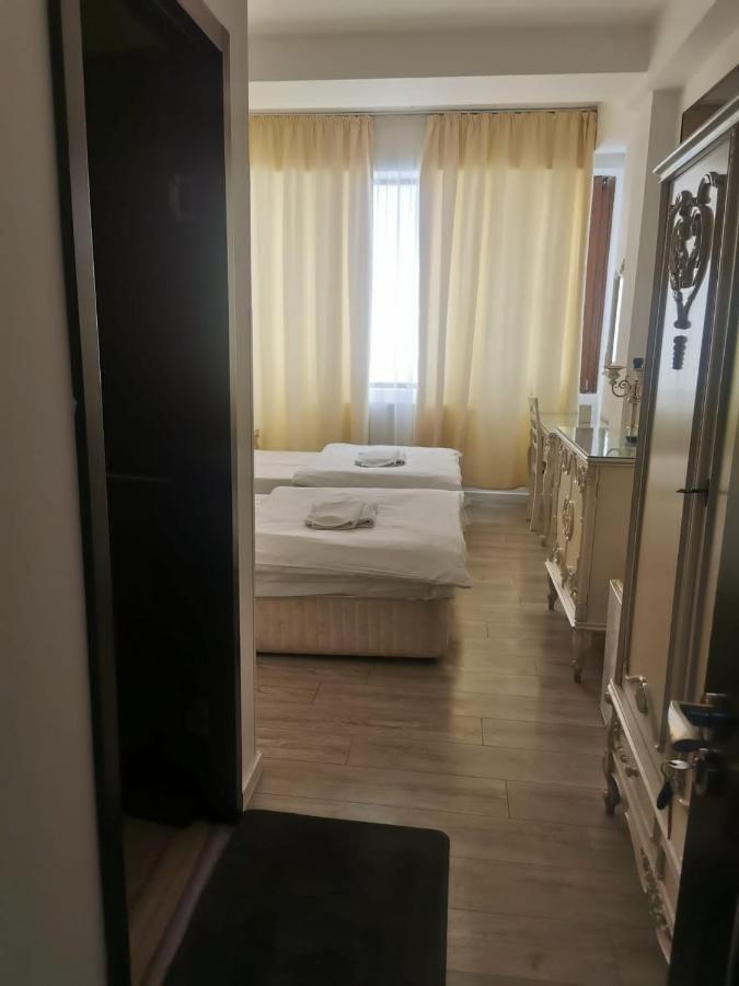 Hotel Nevis Fundeni Bucarest Exterior foto