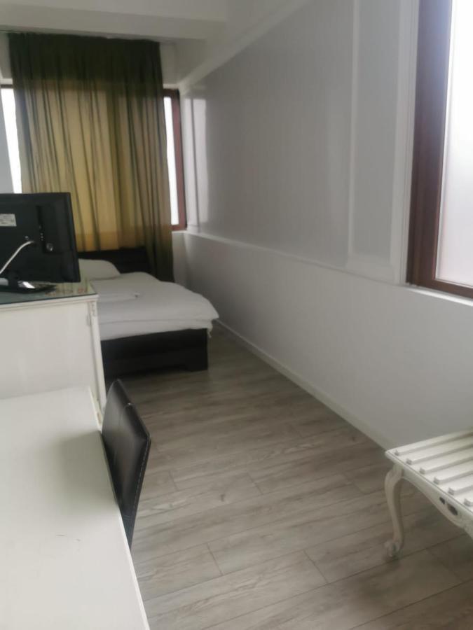 Hotel Nevis Fundeni Bucarest Exterior foto