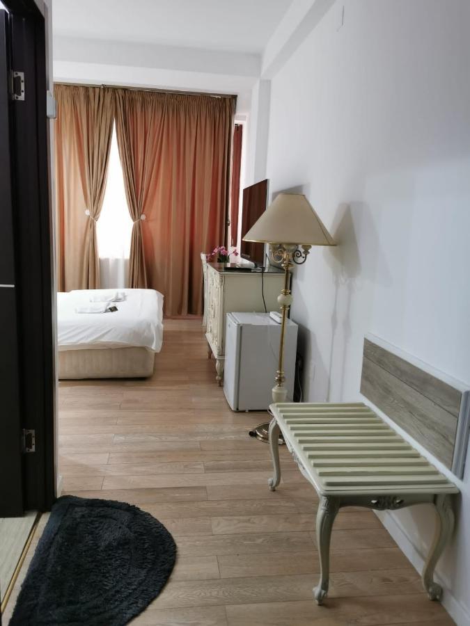 Hotel Nevis Fundeni Bucarest Exterior foto
