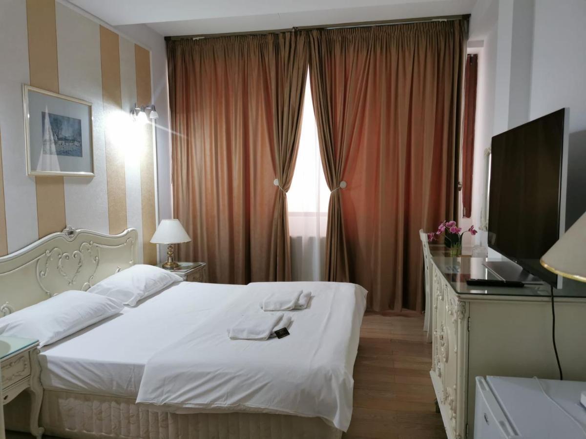 Hotel Nevis Fundeni Bucarest Exterior foto